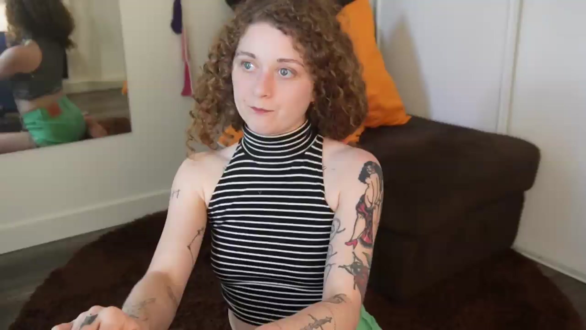 Gallery image thumbnail from peachyqueen's myfreecams stream on, 08/04/2026, 24:05 image 2 of 20