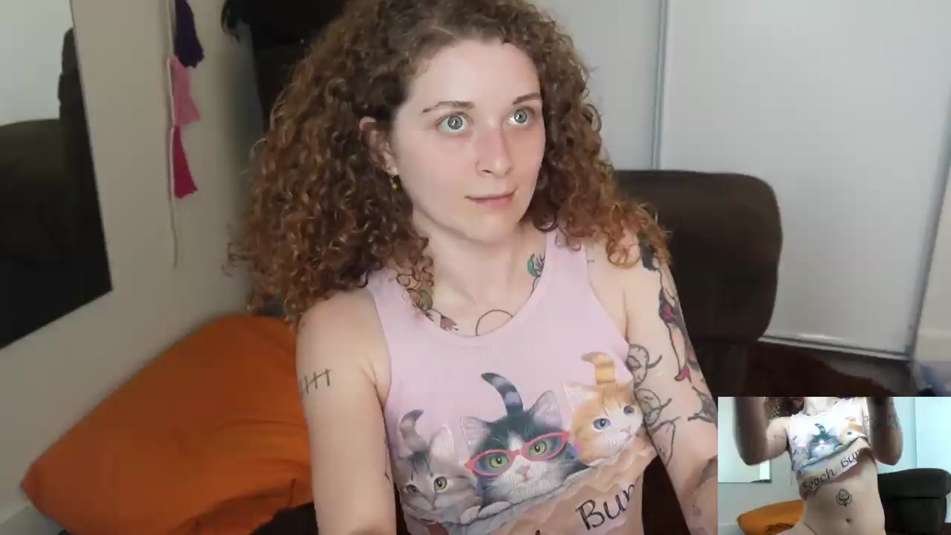 Gallery image thumbnail from peachyqueen's myfreecams stream on, 08/04/2026, 23:28 image 1 of 20