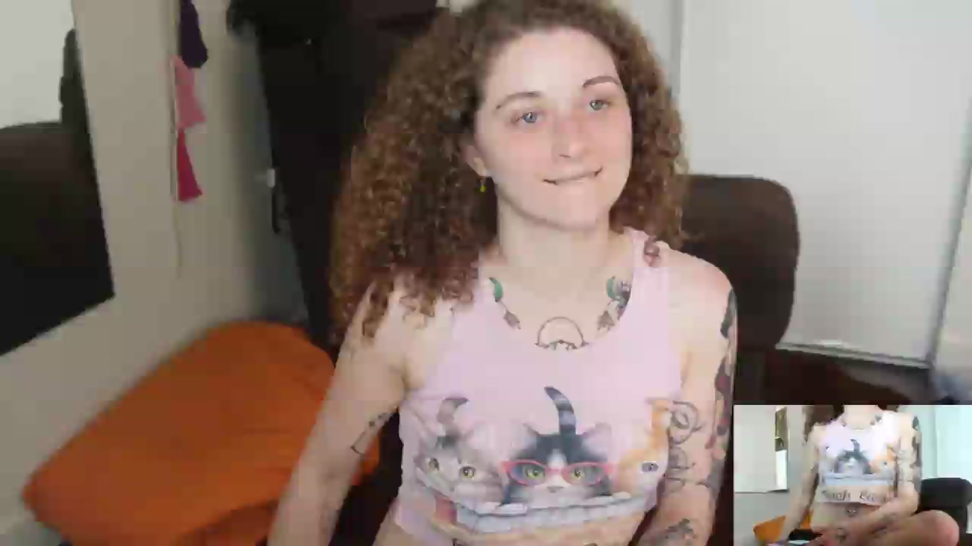 Gallery image thumbnail from peachyqueen's myfreecams stream on, 08/04/2026, 23:28 image 15 of 20