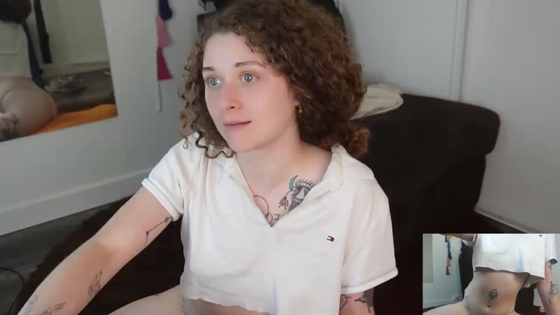 Gallery image thumbnail from peachyqueen's myfreecams stream on, 08/06/2026, 24:06 image 6 of 20