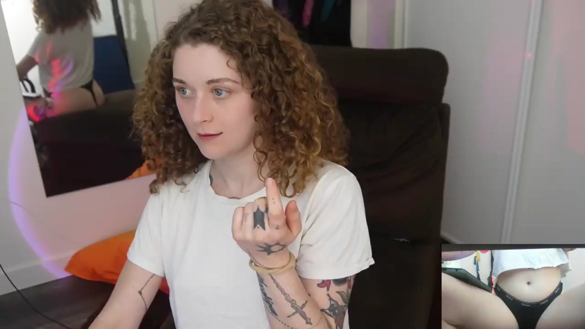 Gallery image thumbnail from peachyqueen's myfreecams stream on, 08/06/2026, 21:40 image 18 of 20