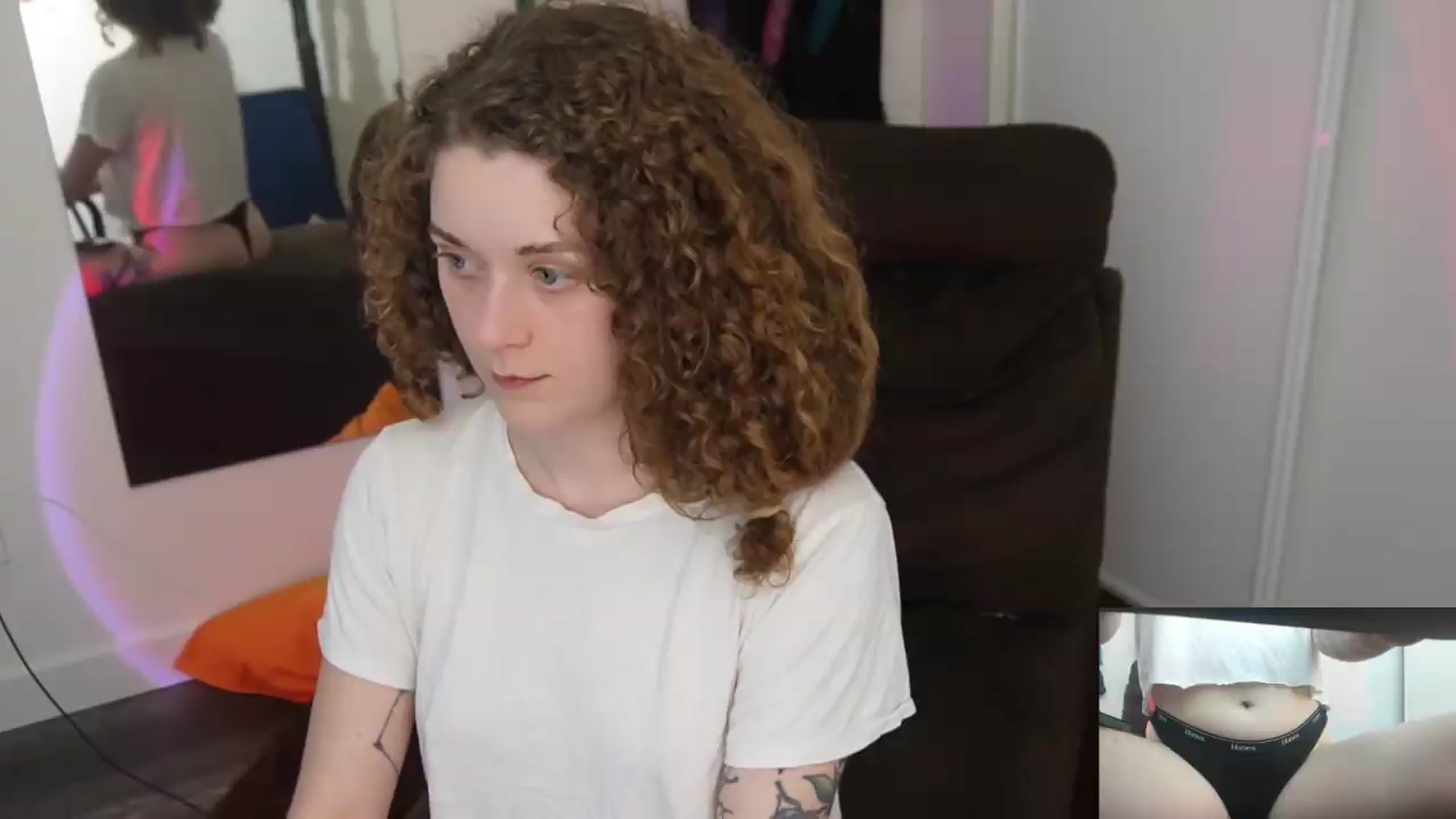 Gallery image thumbnail from peachyqueen's myfreecams stream on, 08/06/2026, 21:40 image 7 of 20