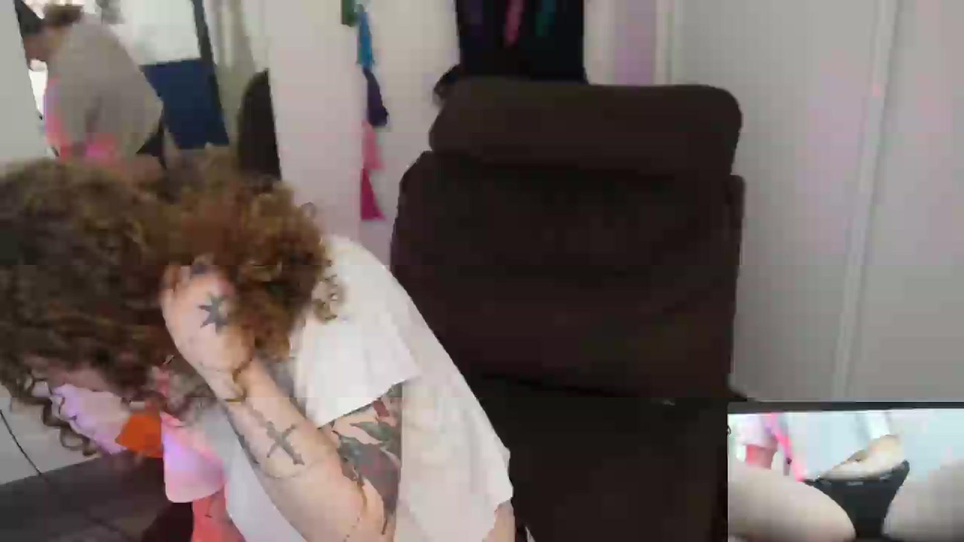 Gallery image thumbnail from peachyqueen's myfreecams stream on, 08/06/2026, 21:40 image 12 of 20