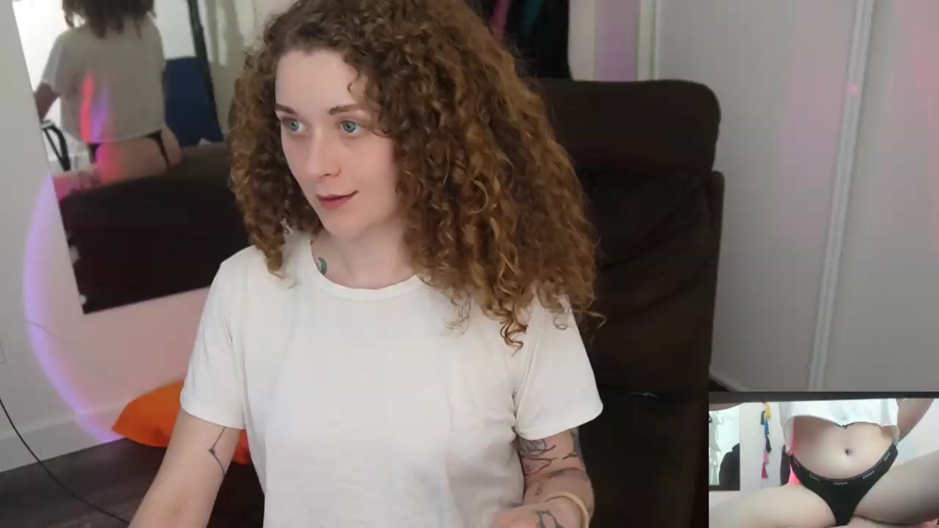 Gallery image thumbnail from peachyqueen's myfreecams stream on, 08/06/2026, 21:40 image 11 of 20