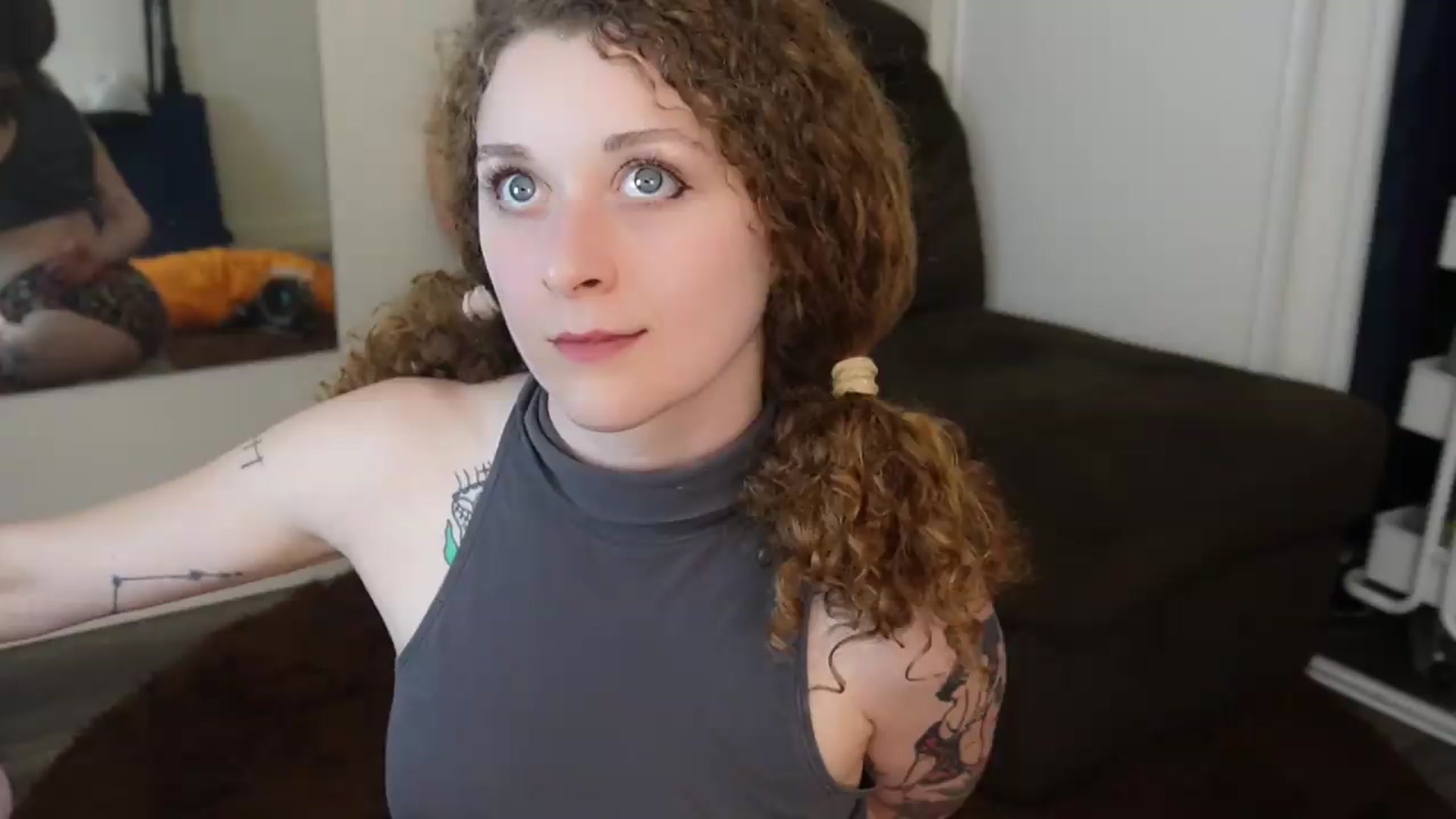 Gallery image thumbnail from peachyqueen's myfreecams stream on, 08/09/2026, 21:37 image 13 of 20