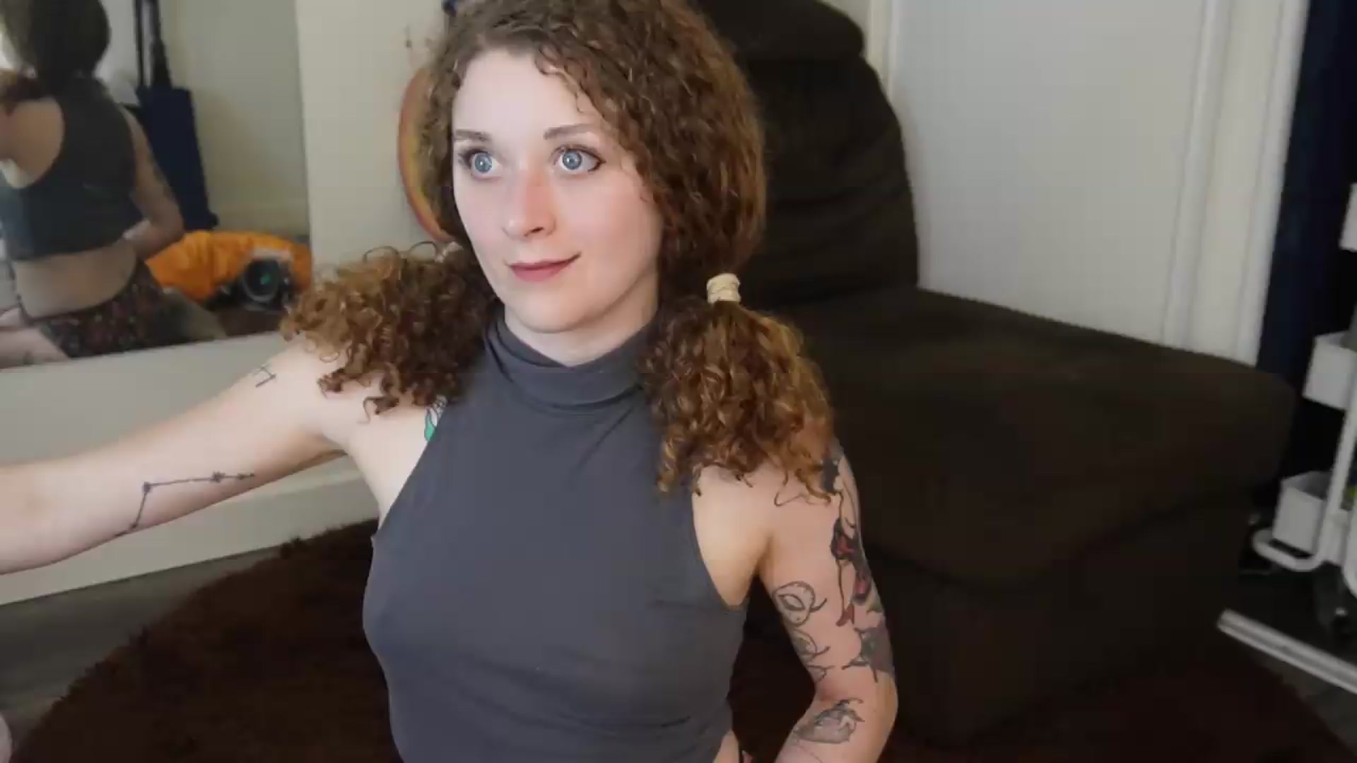 Gallery image thumbnail from peachyqueen's myfreecams stream on, 08/09/2026, 21:37 image 10 of 20