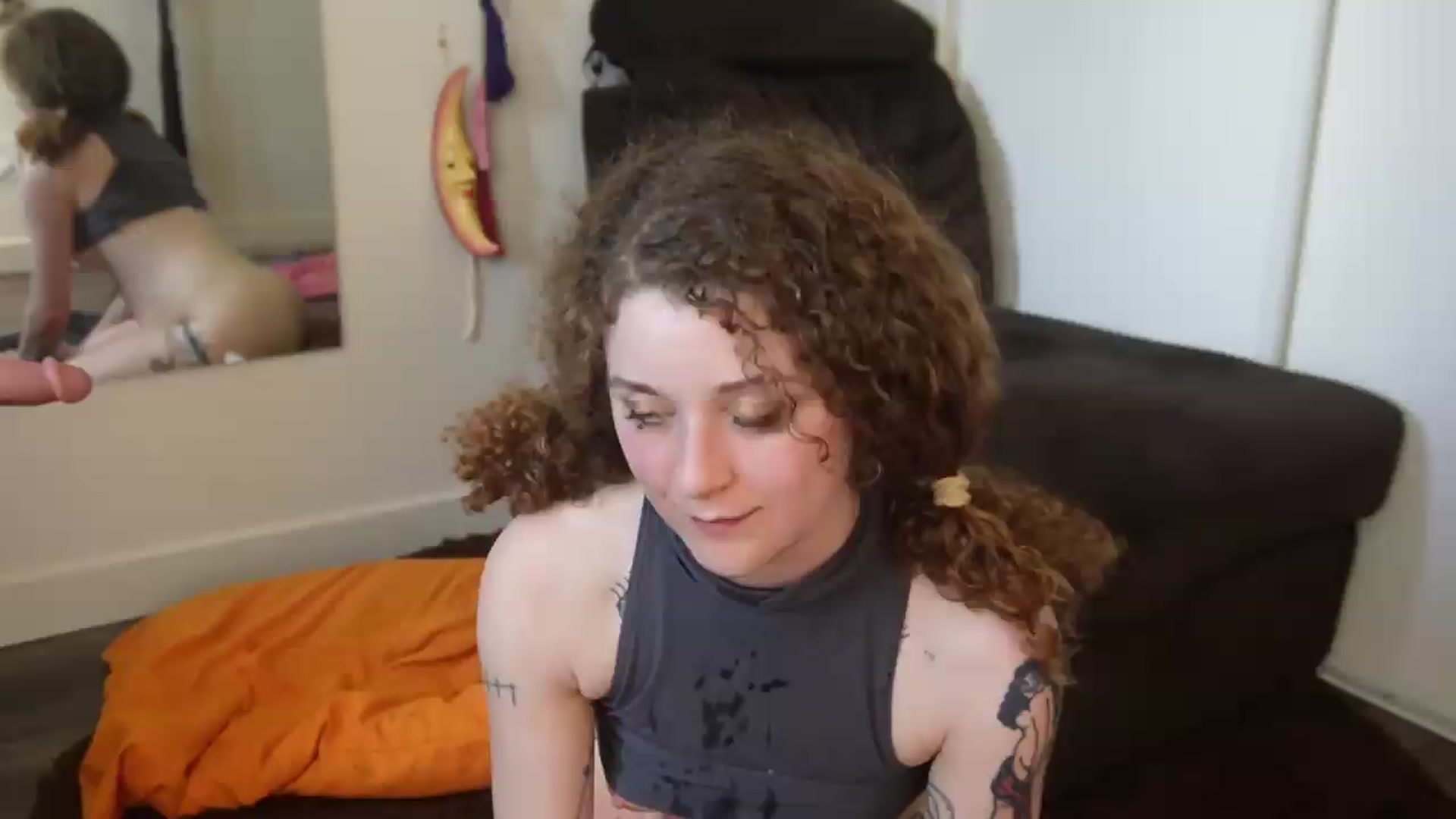 Gallery image thumbnail from peachyqueen's myfreecams stream on, 08/09/2026, 23:41 image 15 of 20