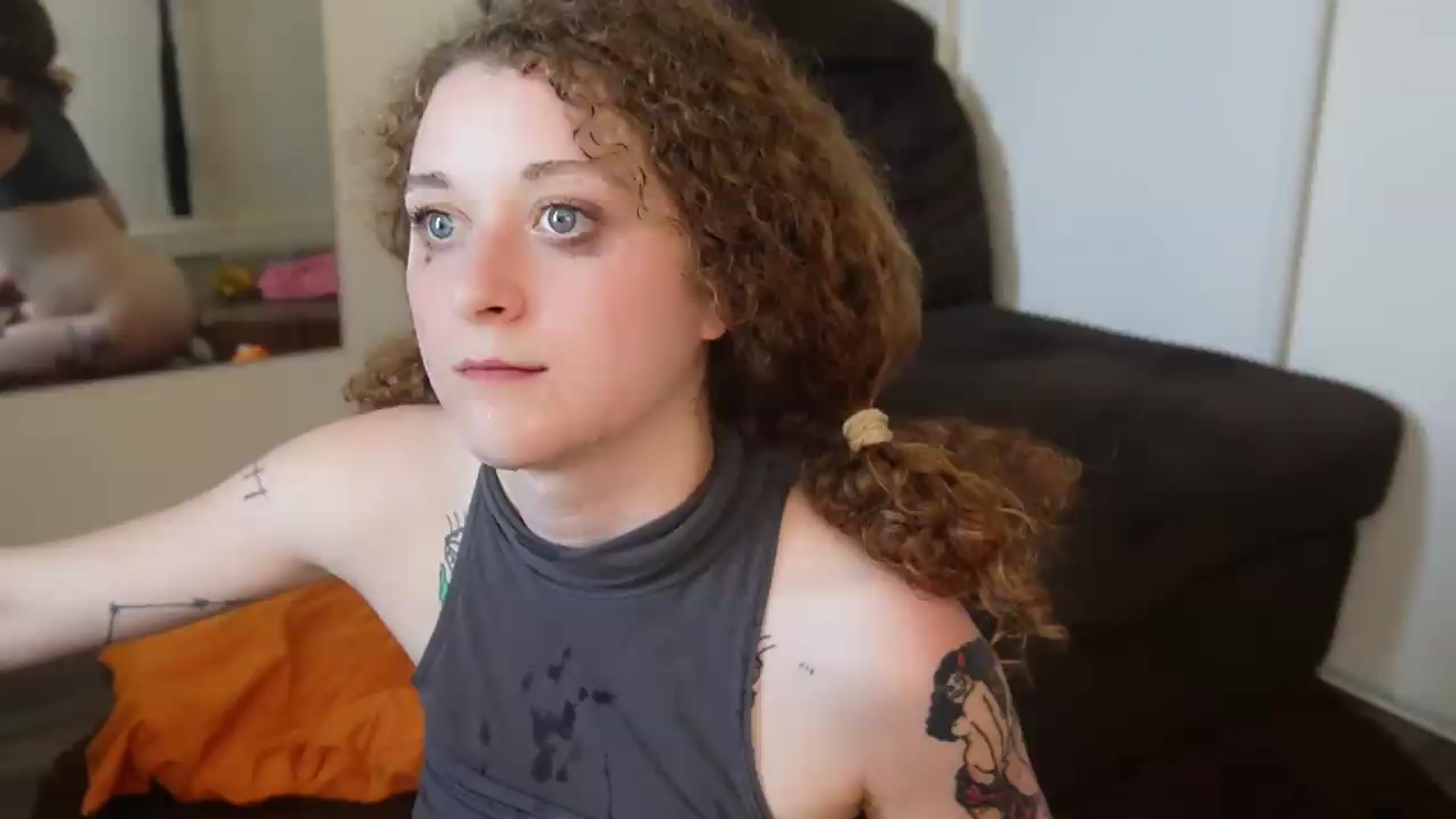 Gallery image thumbnail from peachyqueen's myfreecams stream on, 08/09/2026, 23:41 image 16 of 20