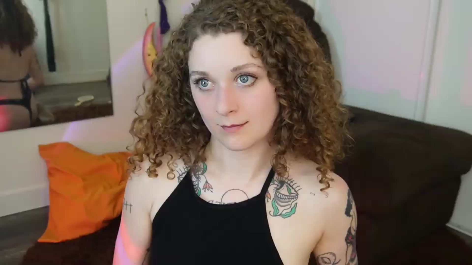 Gallery image thumbnail from peachyqueen's myfreecams stream on, 08/10/2026, 22:15 image 15 of 20