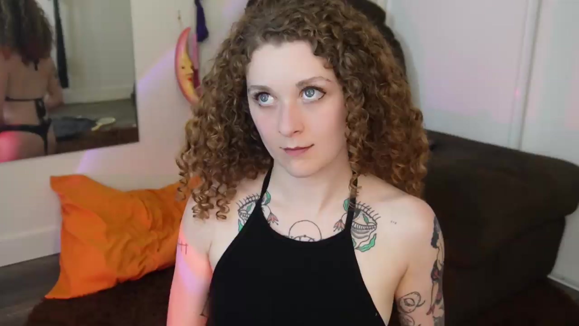 Gallery image thumbnail from peachyqueen's myfreecams stream on, 08/10/2026, 22:15 image 5 of 20