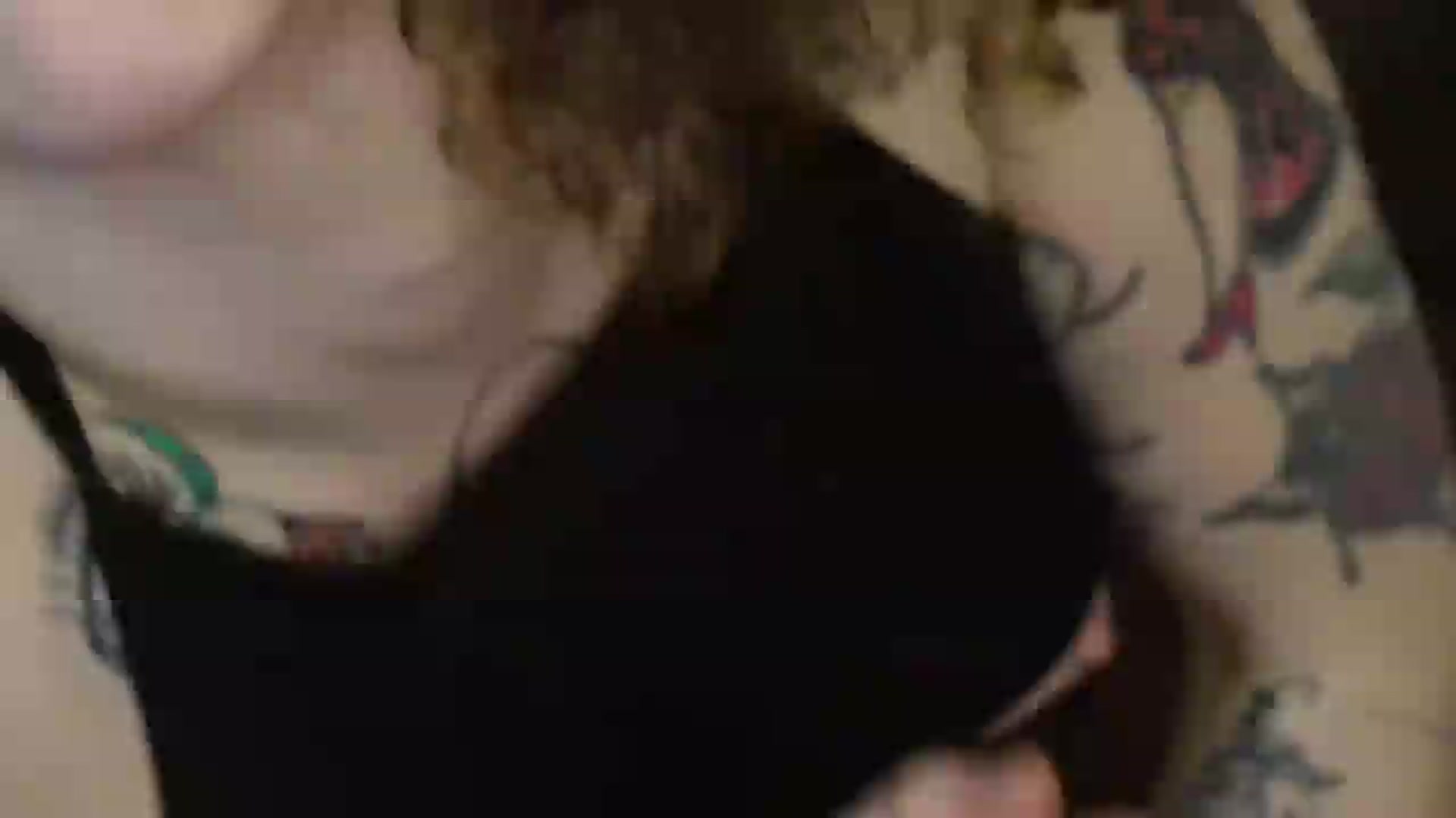 Gallery image thumbnail from peachyqueen's myfreecams stream on, 08/11/2026, 24:26 image 17 of 20