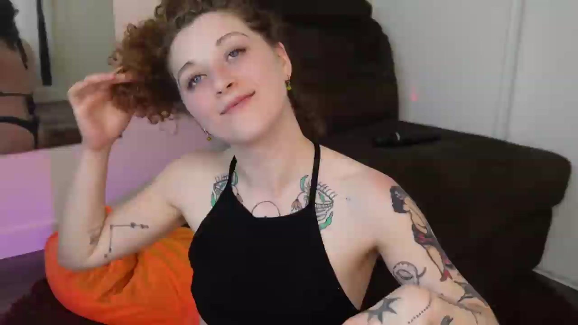Gallery image thumbnail from peachyqueen's myfreecams stream on, 08/11/2026, 24:26 image 6 of 20