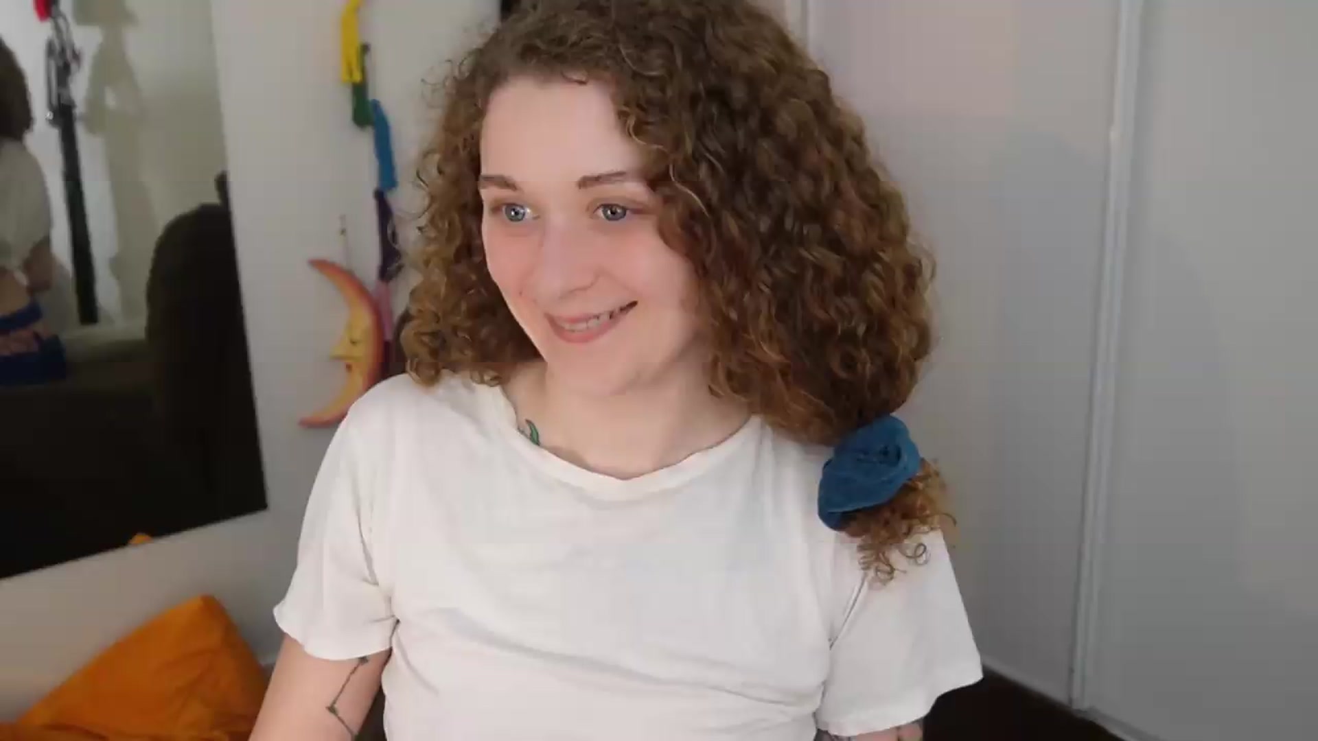 Gallery image thumbnail from peachyqueen's myfreecams stream on, 08/11/2026, 22:09 image 8 of 20