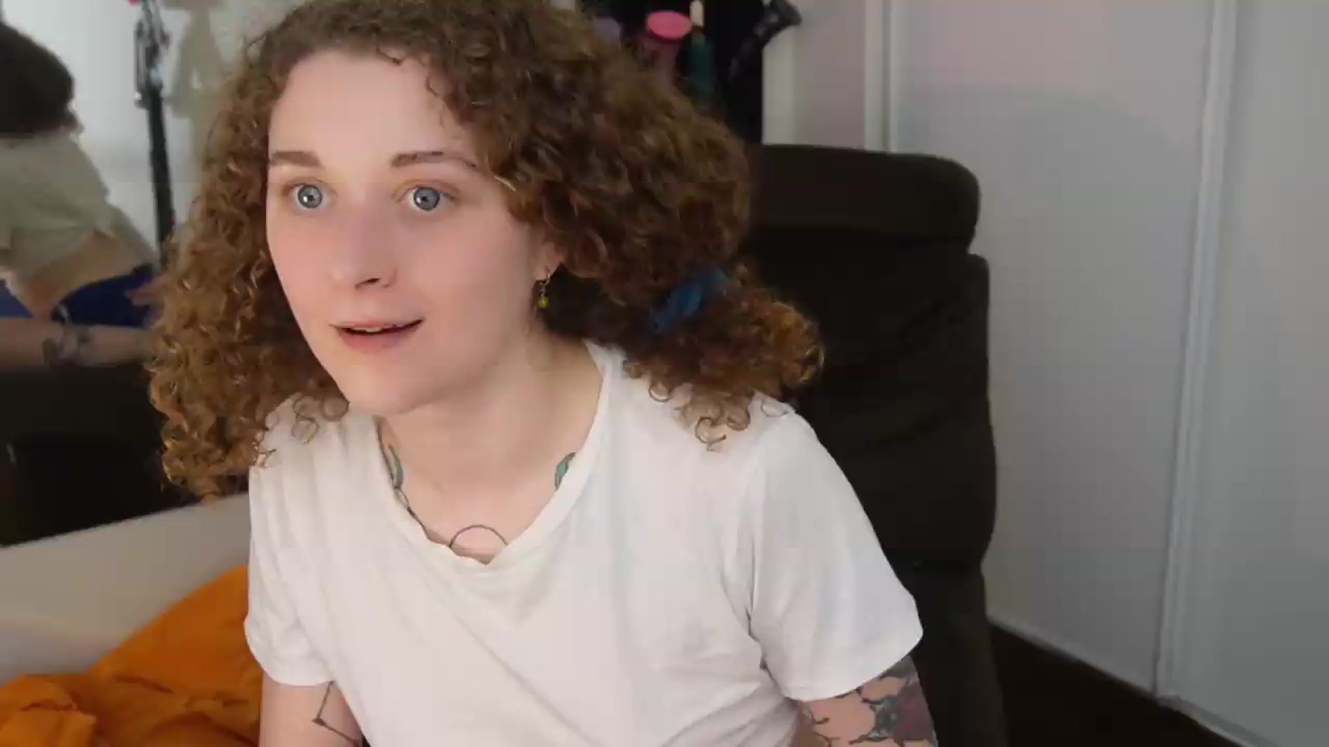 Gallery image thumbnail from peachyqueen's myfreecams stream on, 08/11/2026, 22:09 image 16 of 20