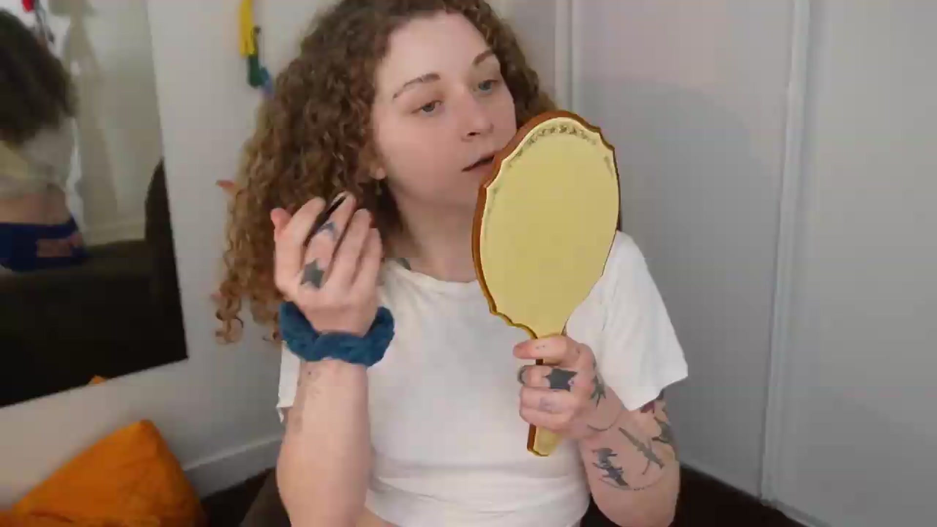 Gallery image thumbnail from peachyqueen's myfreecams stream on, 08/11/2026, 22:09 image 4 of 20