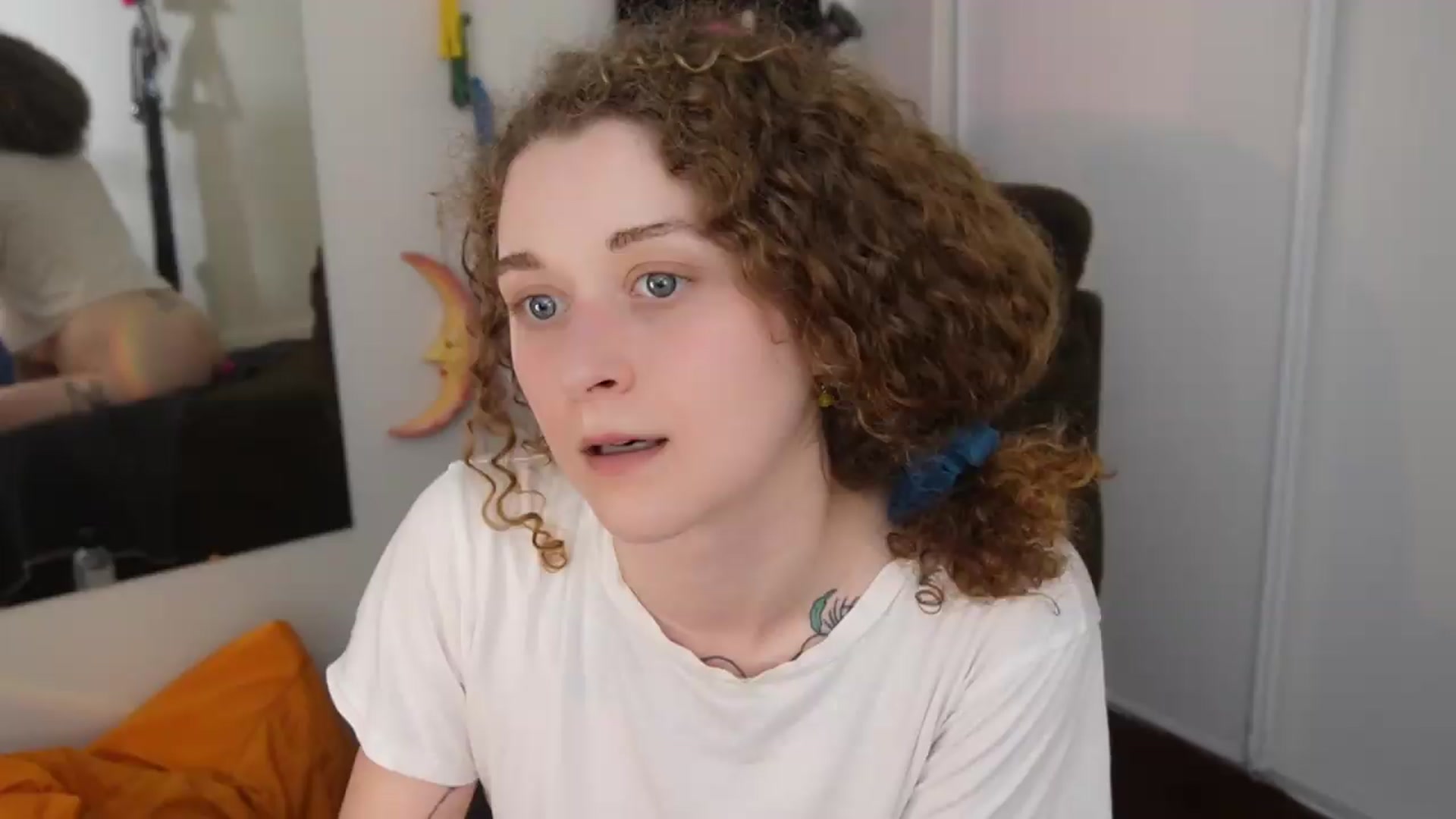 Gallery image thumbnail from peachyqueen's myfreecams stream on, 08/11/2026, 23:24 image 2 of 20