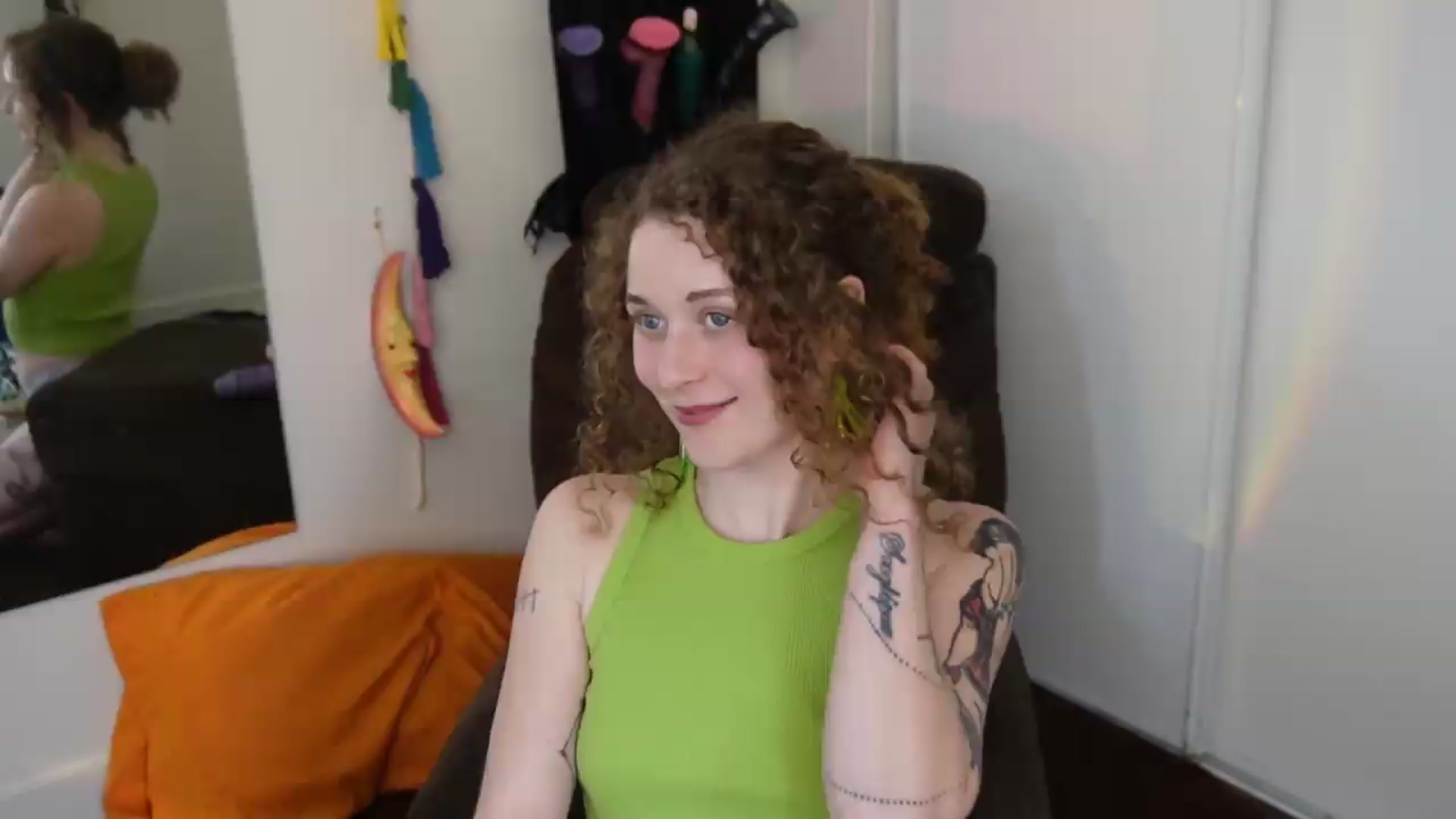 Gallery image thumbnail from peachyqueen's myfreecams stream on, 08/12/2026, 21:44 image 20 of 20