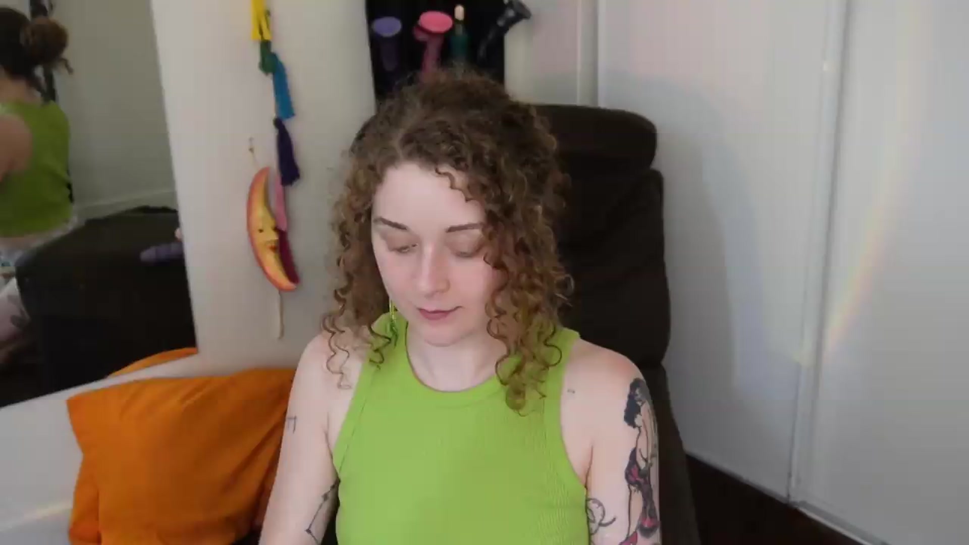 Gallery image thumbnail from peachyqueen's myfreecams stream on, 08/12/2026, 21:44 image 19 of 20