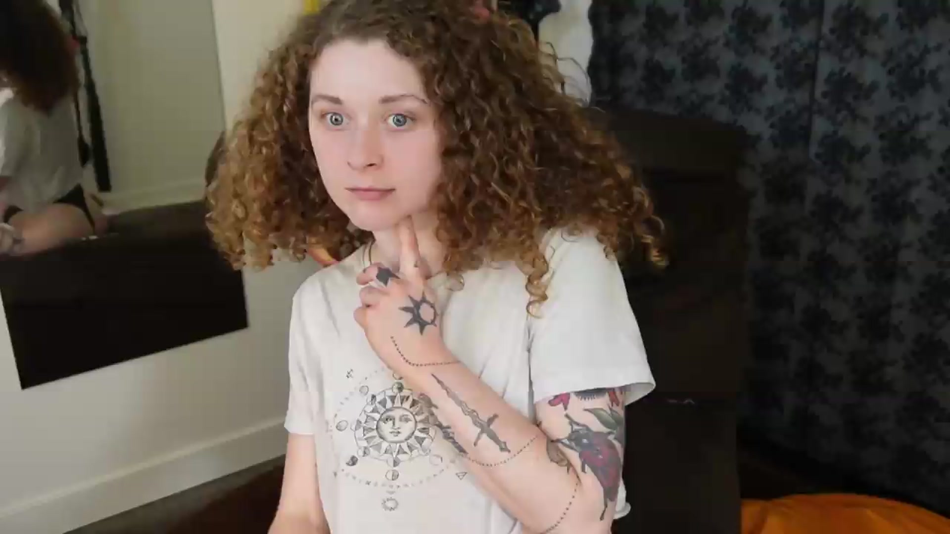 Gallery image thumbnail from peachyqueen's myfreecams stream on, 08/14/2026, 23:11 image 13 of 20