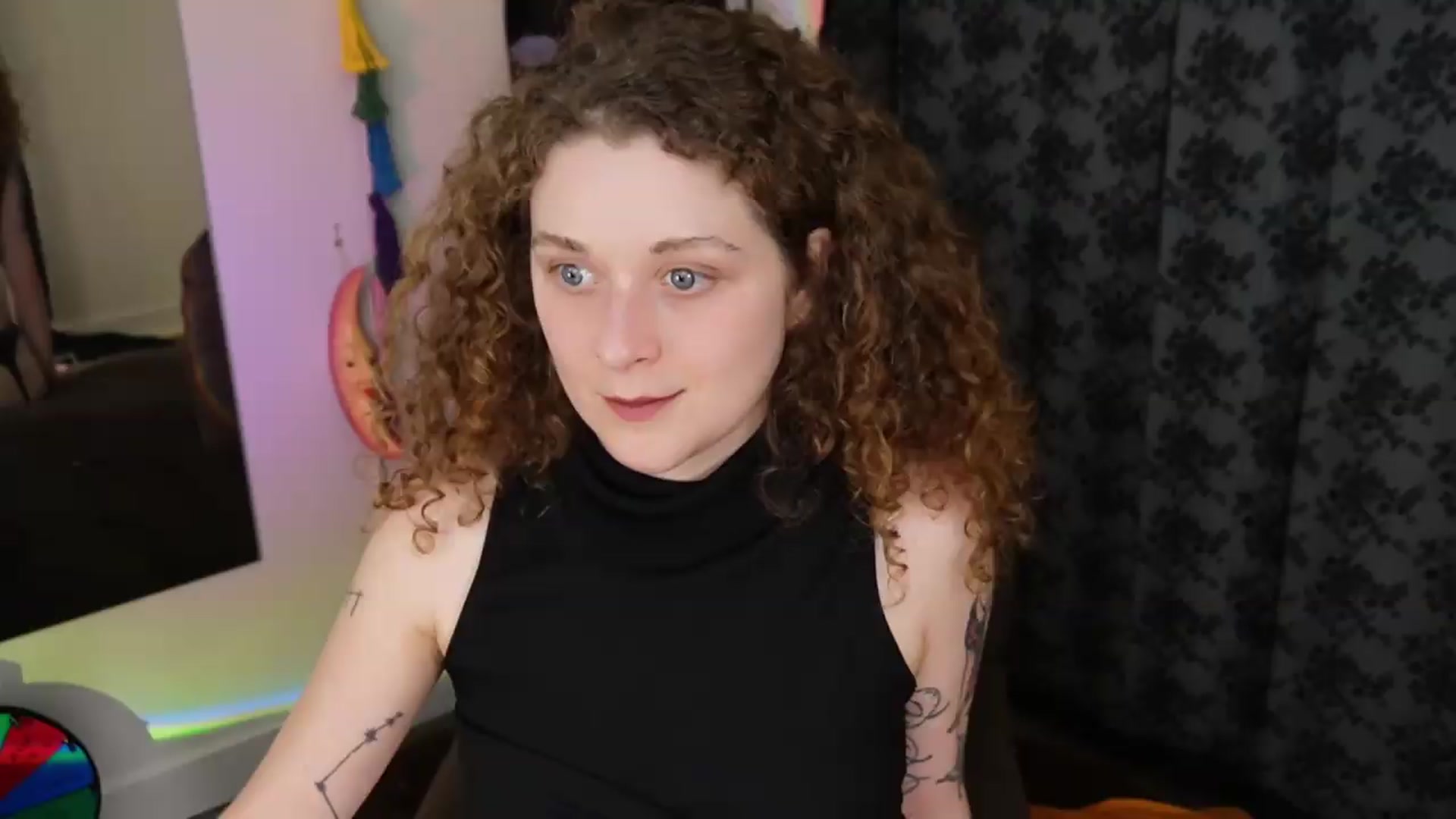 Gallery image thumbnail from peachyqueen's myfreecams stream on, 08/17/2026, 23:31 image 15 of 20