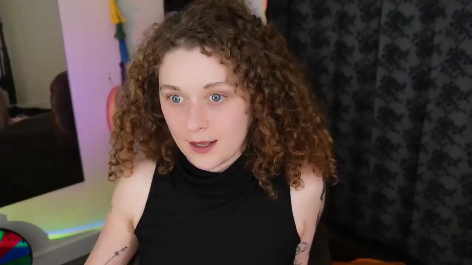 Gallery image thumbnail from peachyqueen's myfreecams stream on, 08/17/2026, 23:31 image 10 of 20