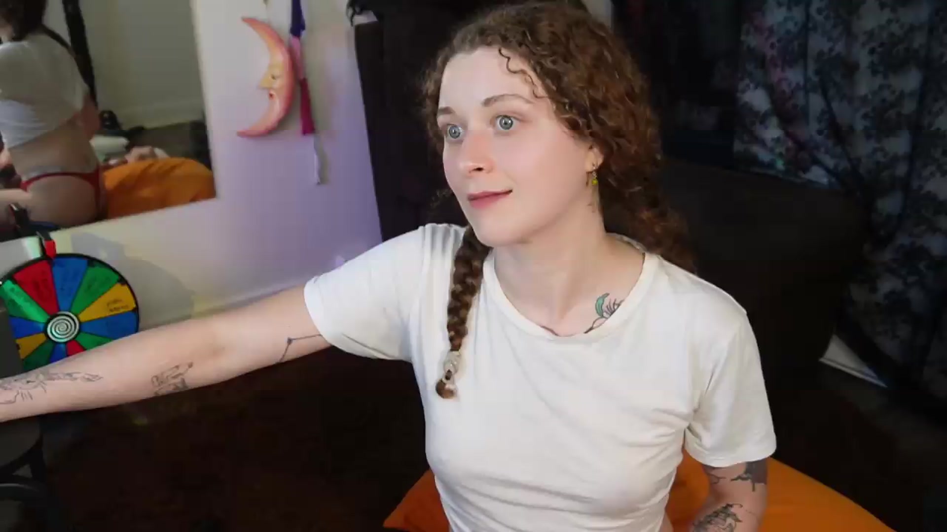 Gallery image thumbnail from peachyqueen's myfreecams stream on, 08/18/2026, 23:34 image 20 of 20