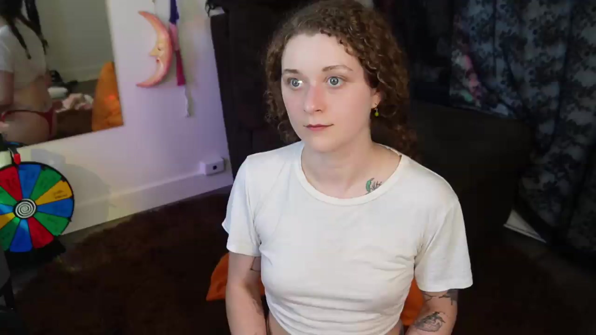 Gallery image thumbnail from peachyqueen's myfreecams stream on, 08/19/2026, 24:00 image 13 of 20