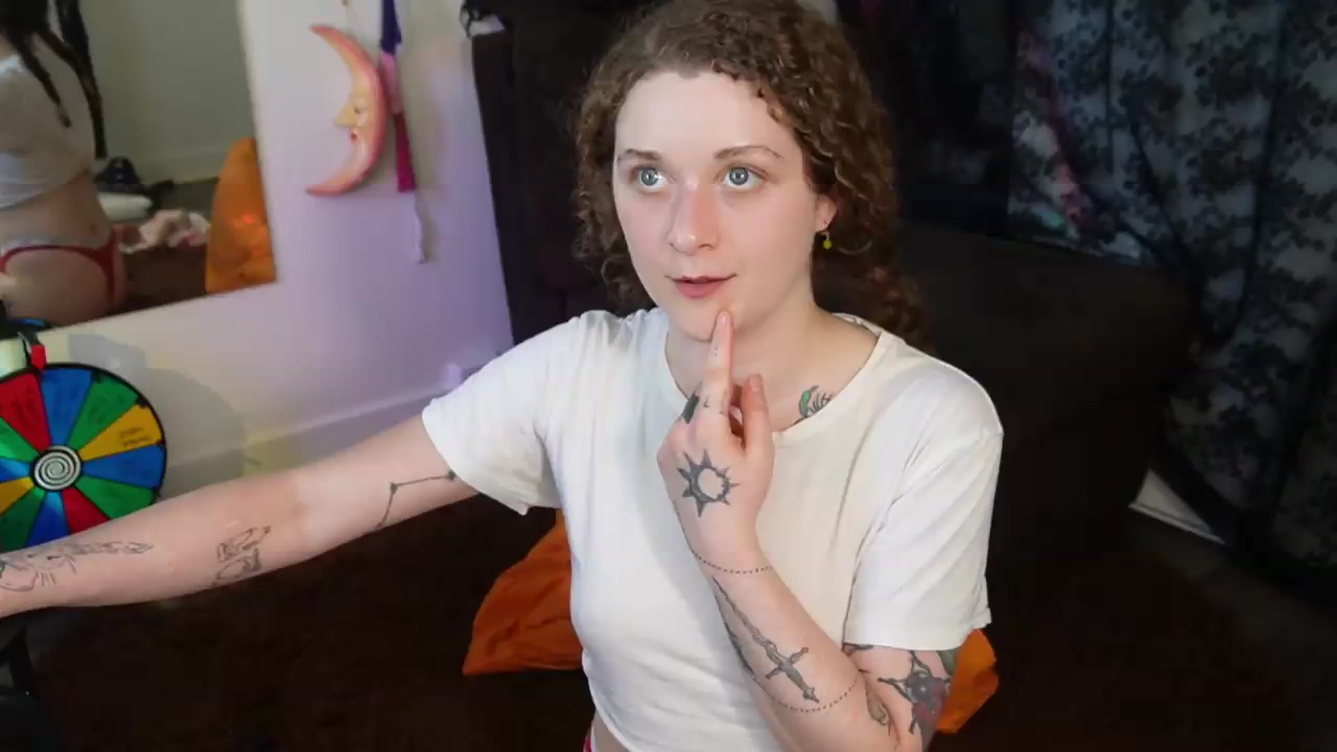 Gallery image thumbnail from peachyqueen's myfreecams stream on, 08/19/2026, 24:00 image 11 of 20