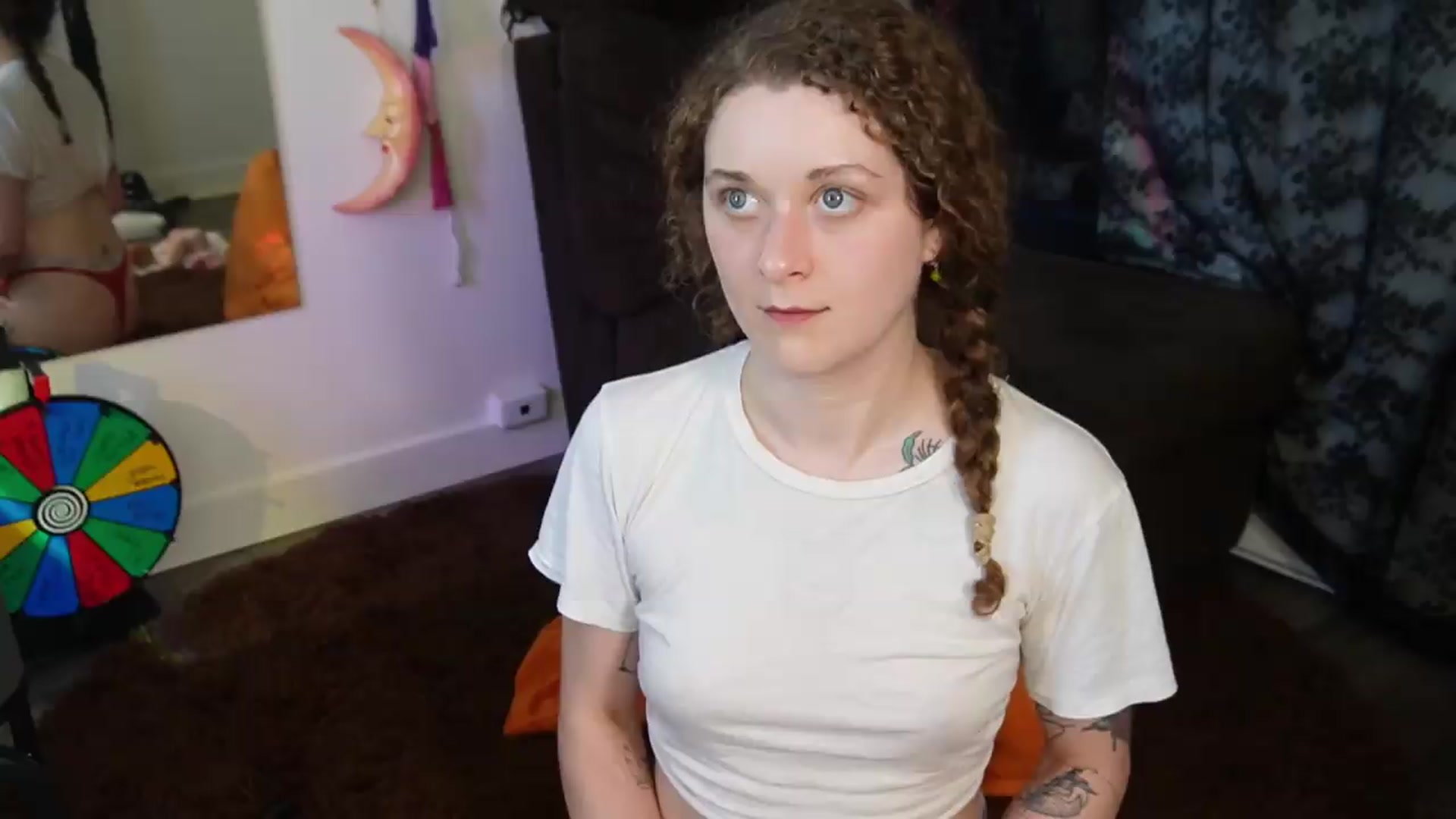 Gallery image thumbnail from peachyqueen's myfreecams stream on, 08/19/2026, 24:00 image 12 of 20