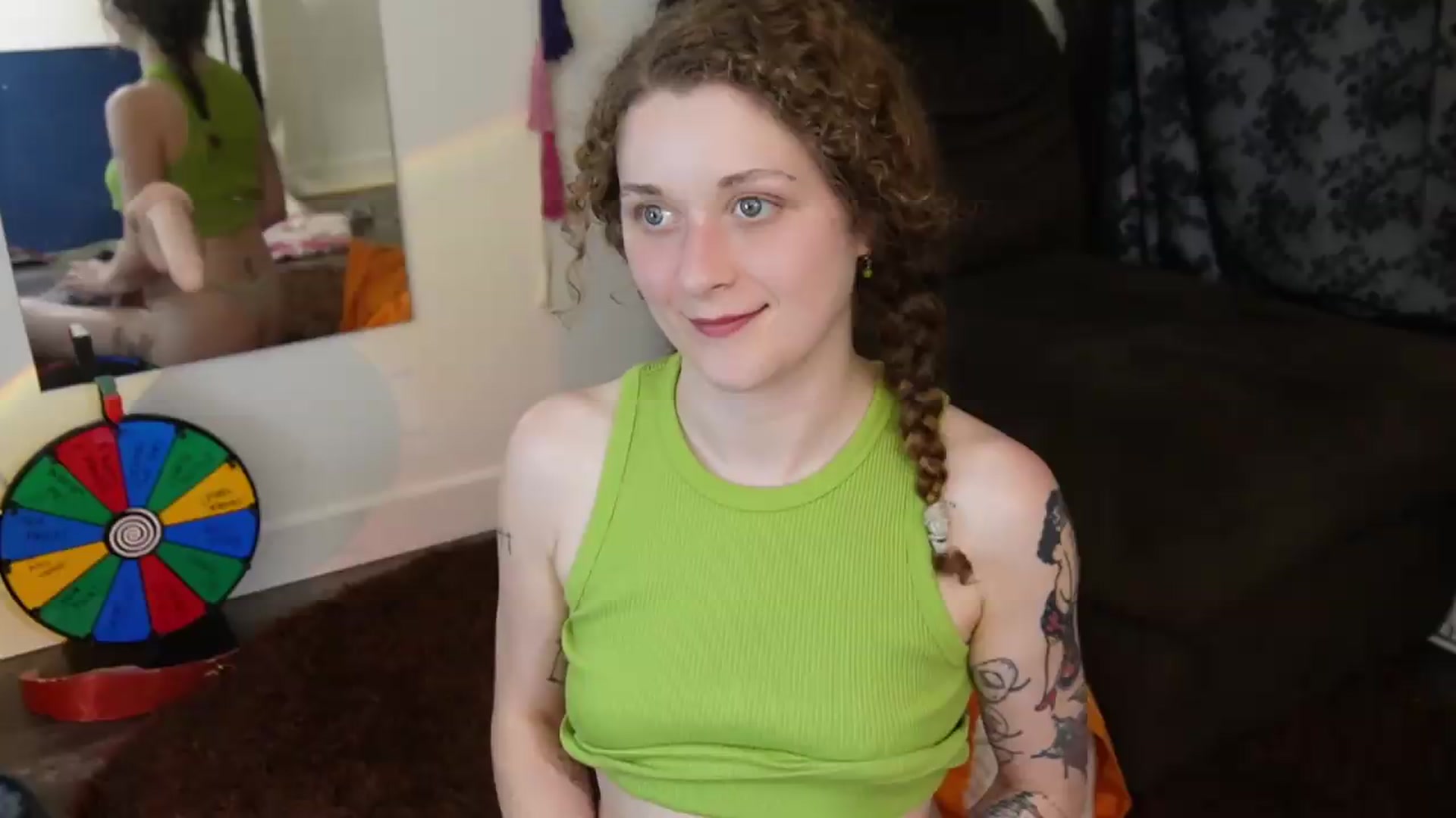 Gallery image thumbnail from peachyqueen's myfreecams stream on, 08/20/2026, 01:04 image 1 of 20