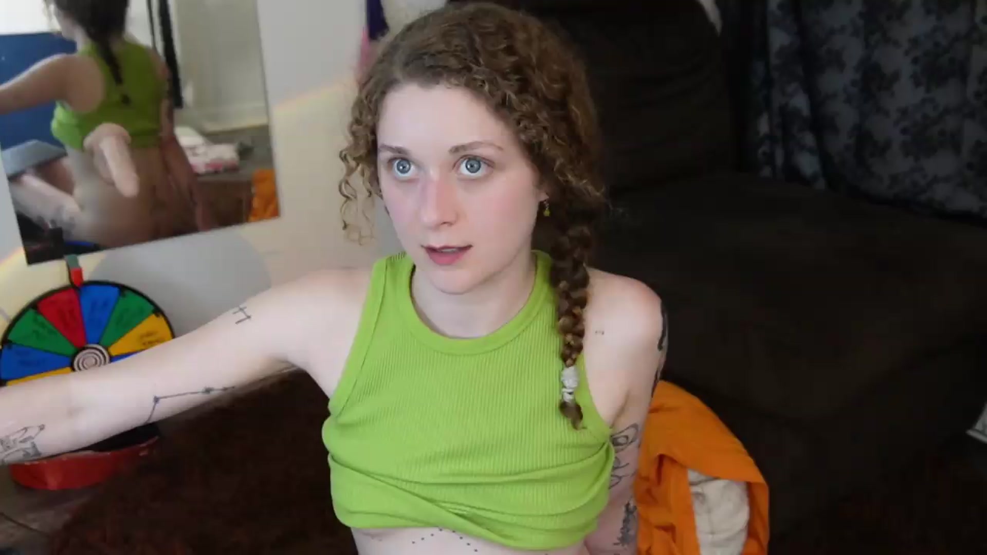 Gallery image thumbnail from peachyqueen's myfreecams stream on, 08/20/2026, 01:04 image 16 of 20