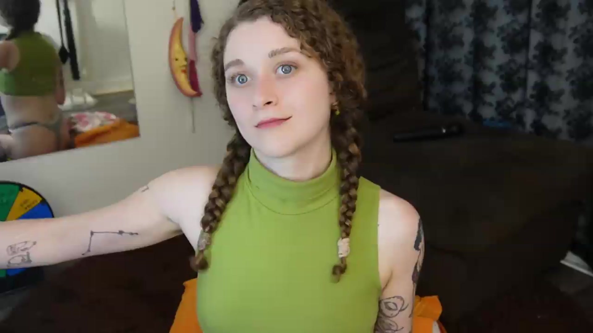 Gallery image thumbnail from peachyqueen's myfreecams stream on, 08/22/2026, 24:02 image 15 of 20