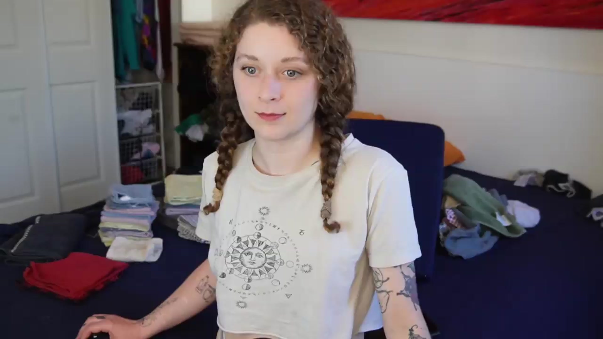 Gallery image thumbnail from peachyqueen's myfreecams stream on, 08/25/2026, 23:04 image 10 of 20