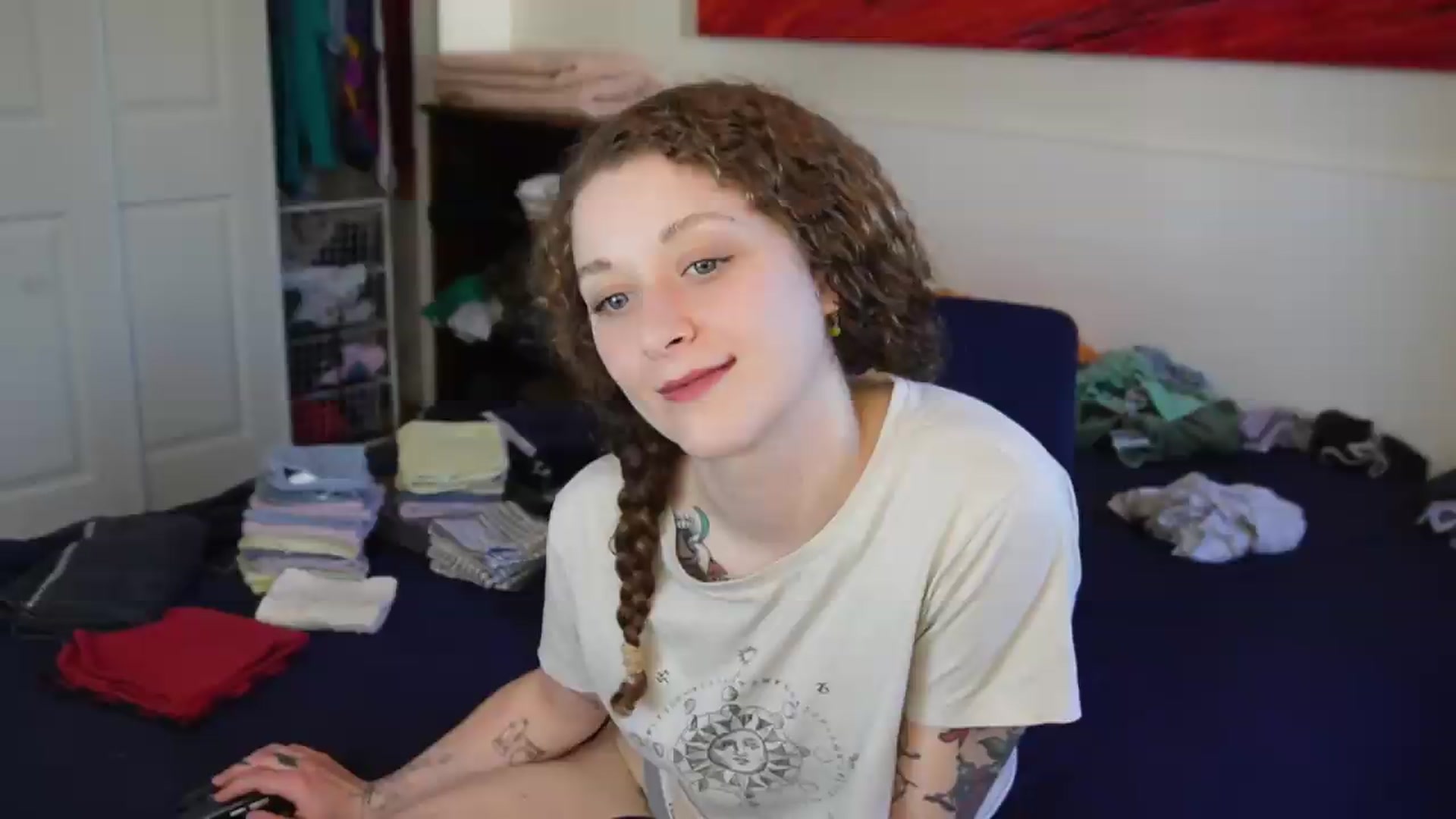Gallery image thumbnail from peachyqueen's myfreecams stream on, 08/25/2026, 23:04 image 8 of 20