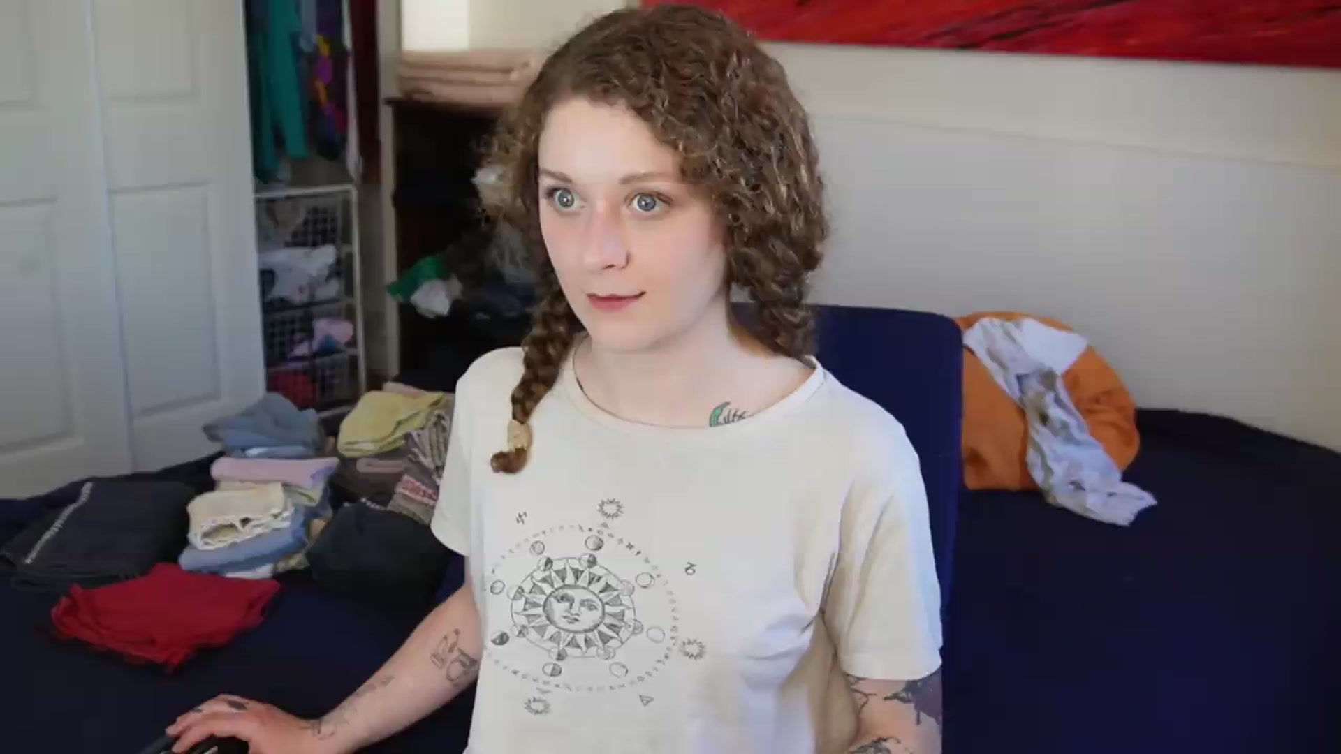Gallery image thumbnail from peachyqueen's myfreecams stream on, 08/26/2026, 24:01 image 15 of 20