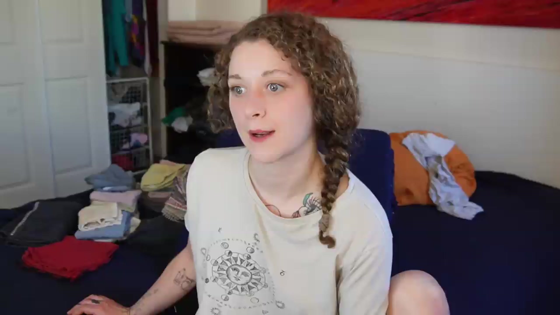 Gallery image thumbnail from peachyqueen's myfreecams stream on, 08/26/2026, 24:39 image 12 of 20