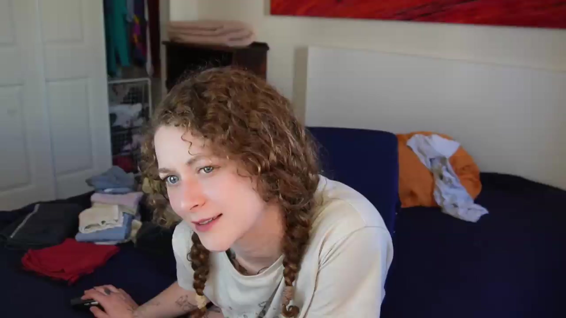 Gallery image thumbnail from peachyqueen's myfreecams stream on, 08/26/2026, 24:39 image 16 of 20