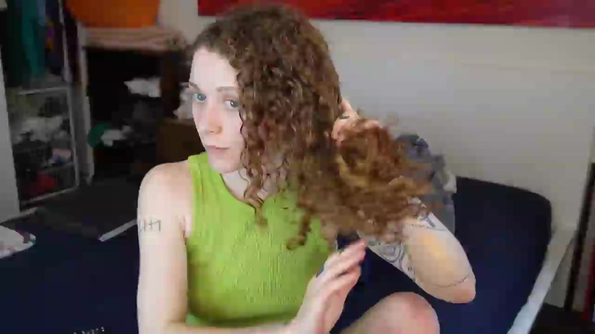 Gallery image thumbnail from peachyqueen's myfreecams stream on, 08/28/2026, 24:28 image 16 of 20