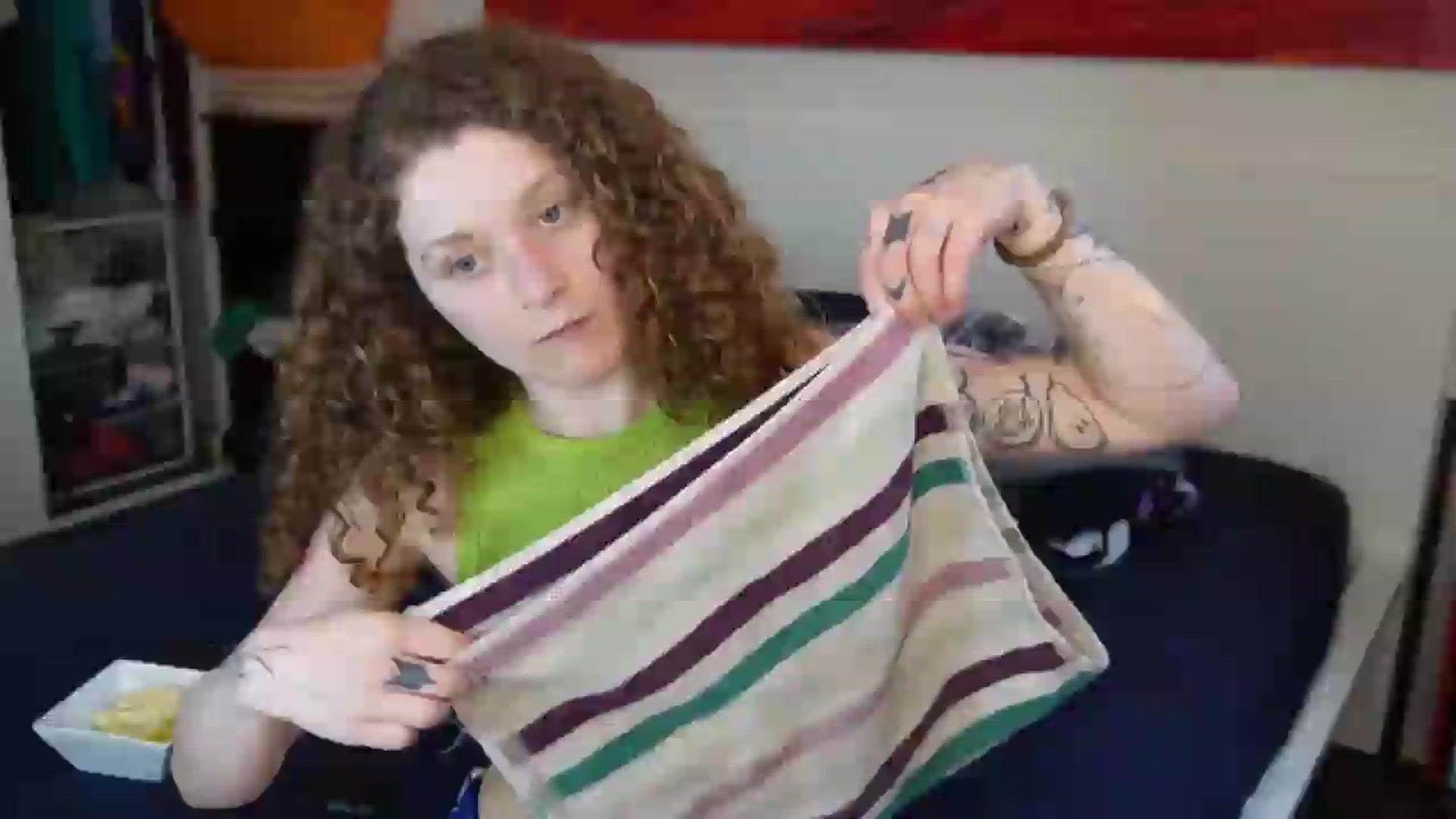 Gallery image thumbnail from peachyqueen's myfreecams stream on, 08/28/2026, 24:28 image 4 of 20
