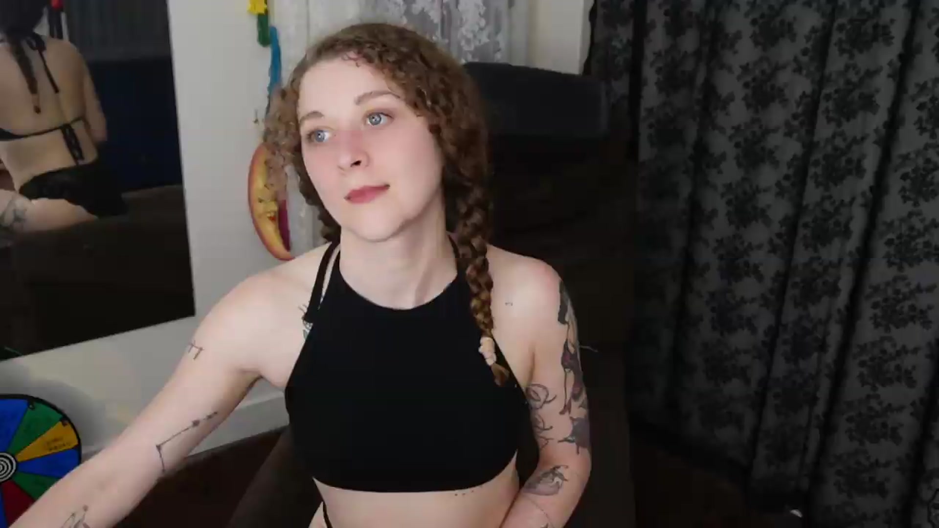 Gallery image thumbnail from peachyqueen's myfreecams stream on, 08/28/2026, 22:37 image 9 of 20
