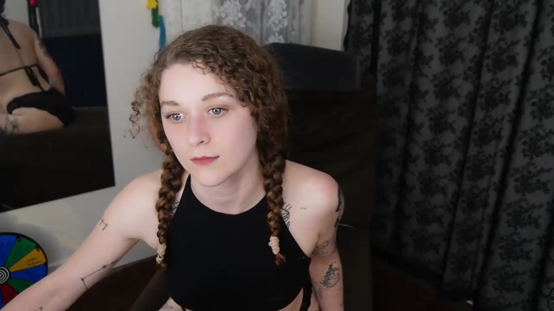 Gallery image thumbnail from peachyqueen's myfreecams stream on, 08/28/2026, 22:37 image 16 of 20