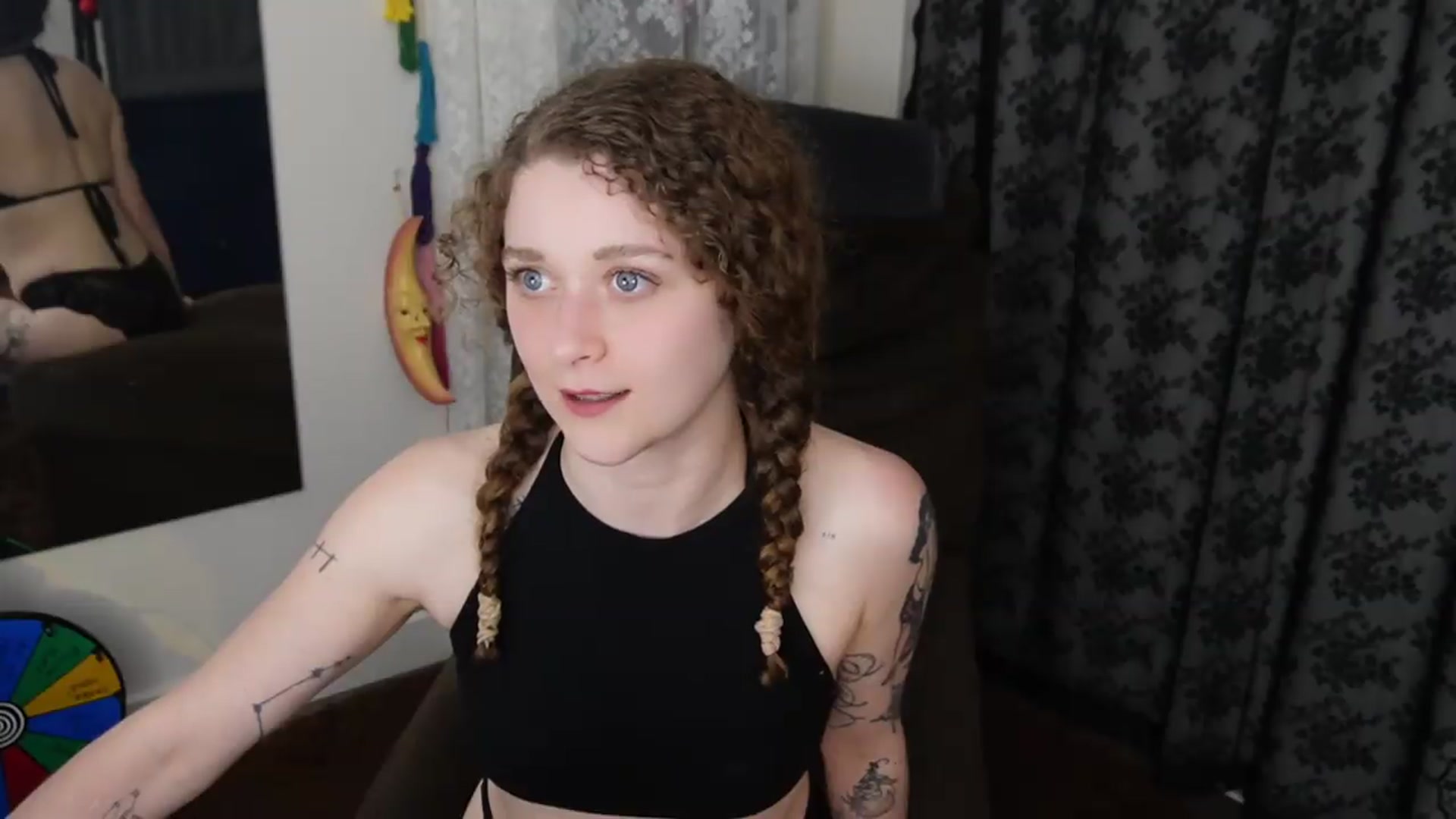 Gallery image thumbnail from peachyqueen's myfreecams stream on, 08/28/2026, 22:37 image 14 of 20