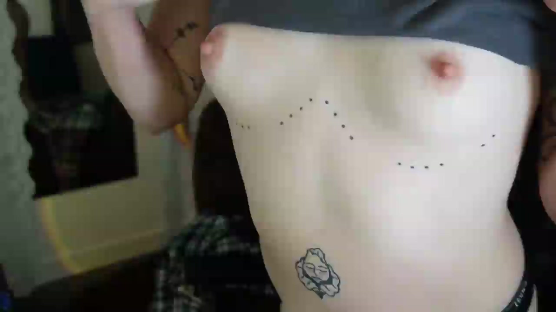Gallery image thumbnail from peachyqueen's myfreecams stream on, 08/31/2026, 24:40 image 4 of 20