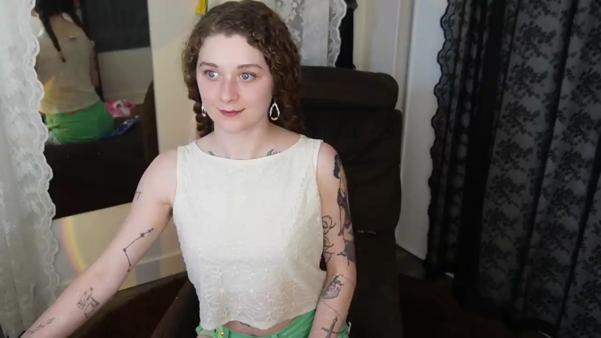 Gallery image thumbnail from peachyqueen's myfreecams stream on, 08/31/2026, 21:52 image 5 of 20