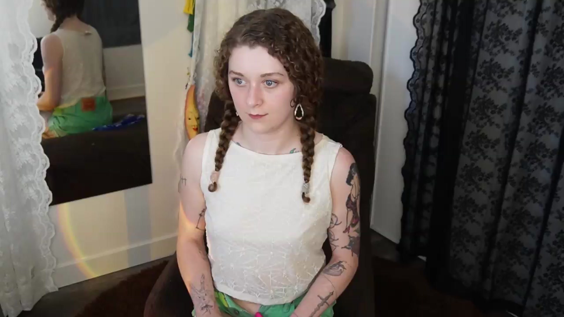 Gallery image thumbnail from peachyqueen's myfreecams stream on, 08/31/2026, 21:52 image 19 of 20