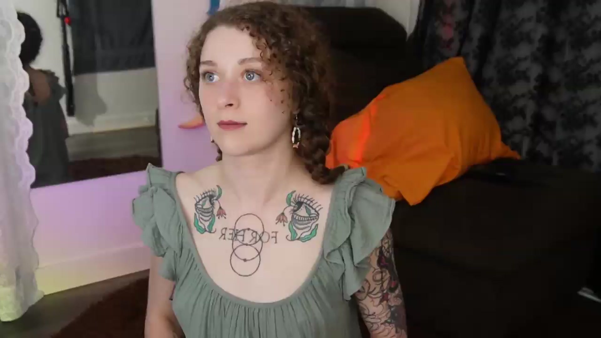 Gallery image thumbnail from peachyqueen's myfreecams stream on, 09/05/2026, 24:12 image 2 of 20