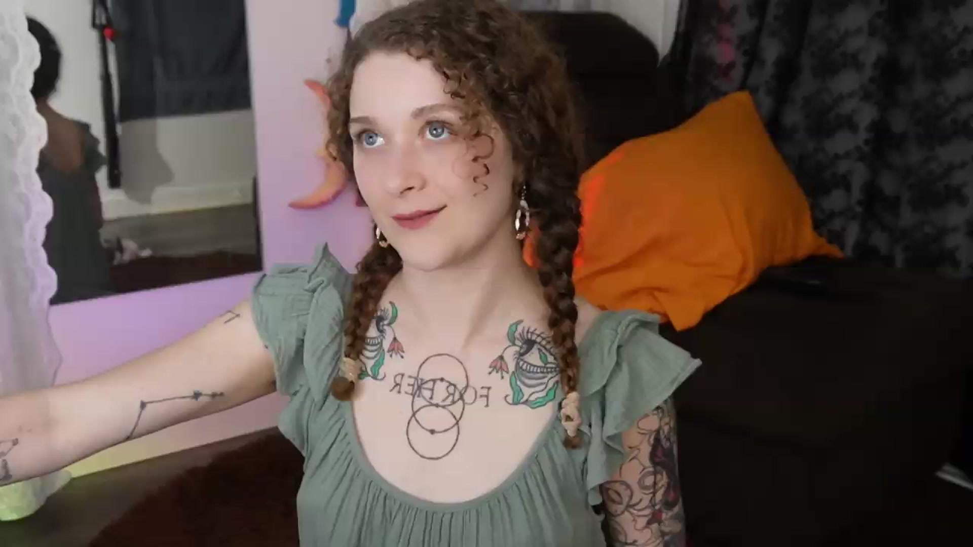 Gallery image thumbnail from peachyqueen's myfreecams stream on, 09/05/2026, 24:12 image 11 of 20