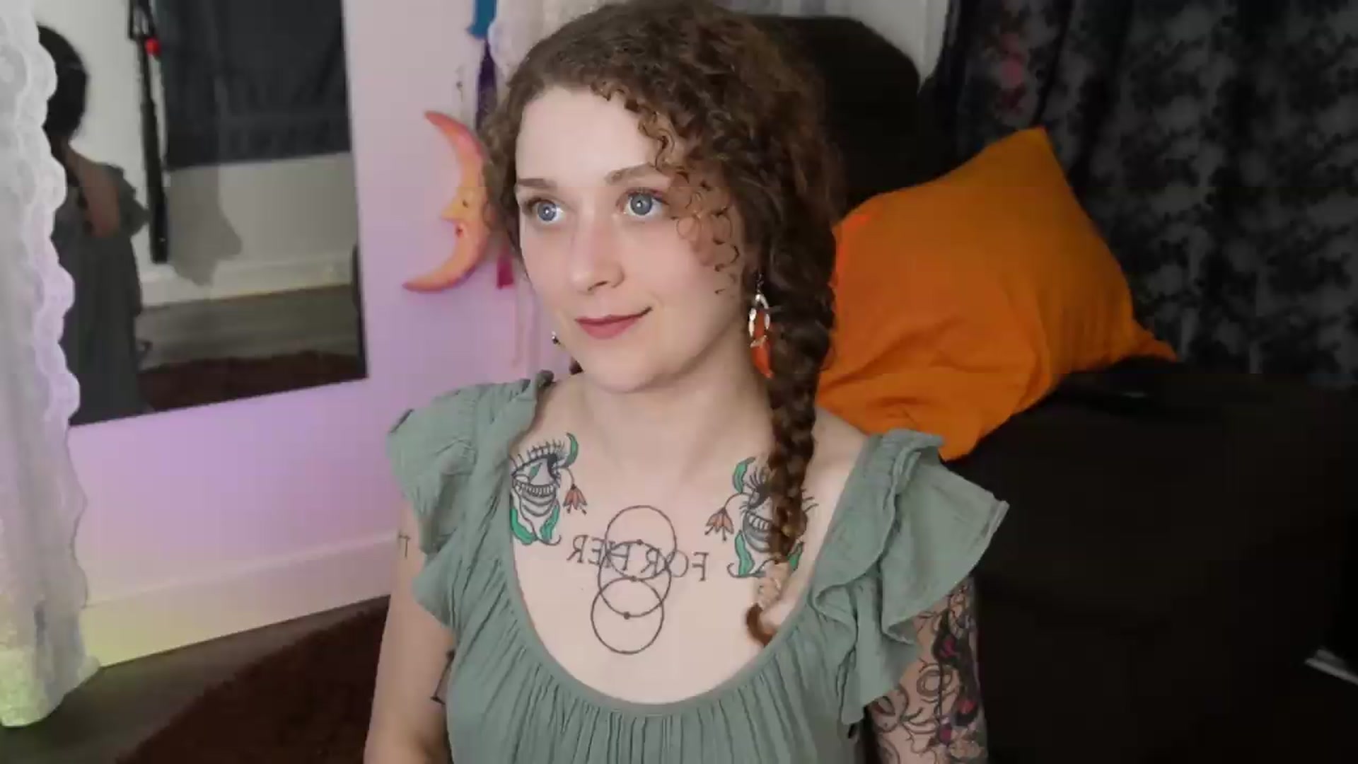 Gallery image thumbnail from peachyqueen's myfreecams stream on, 09/05/2026, 24:12 image 5 of 20