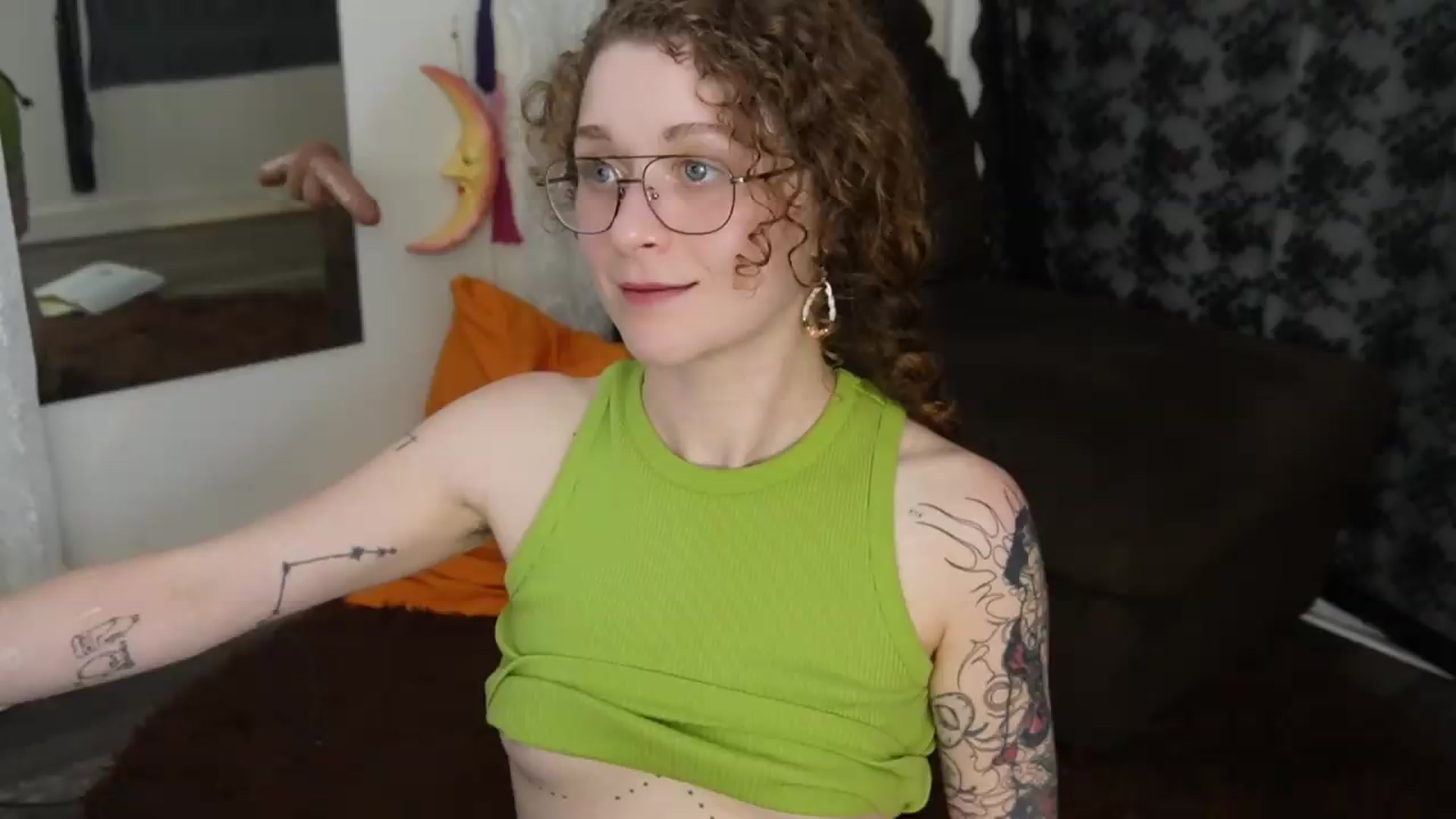 Gallery image thumbnail from peachyqueen's myfreecams stream on, 09/10/2026, 01:20 image 11 of 20