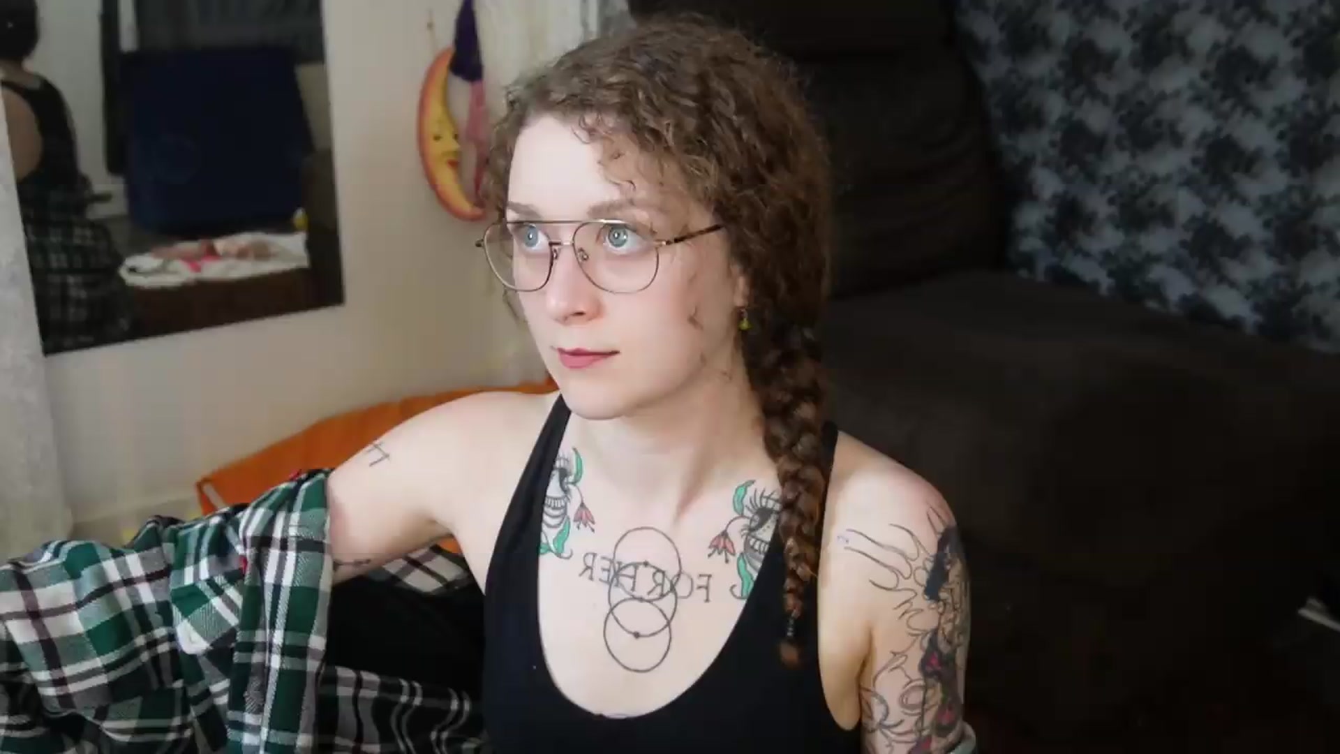 Gallery image thumbnail from peachyqueen's myfreecams stream on, 09/10/2026, 23:51 image 4 of 20